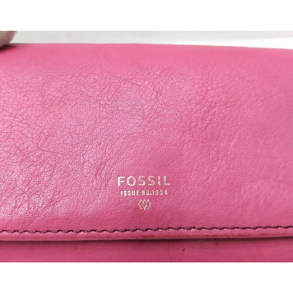 Fossil Pink Leather Credit Card ID Window Trifold Wallet - Picture 4 of 16